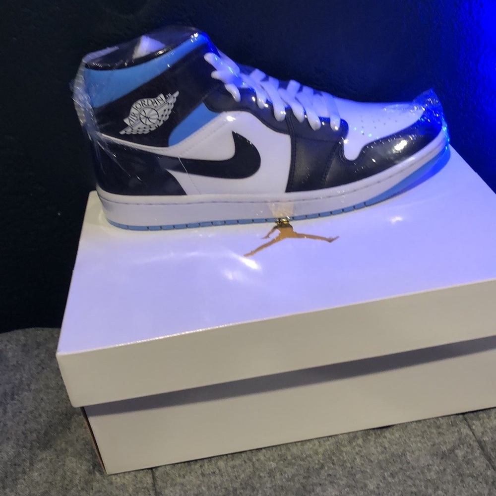 Jordan one for sale brand new shoe call me at +17015712724 or text me